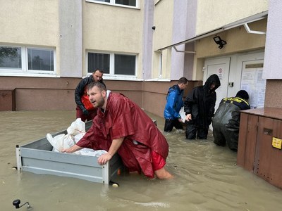 Kdo by mohl pomoci ve škole, ať přijde…
