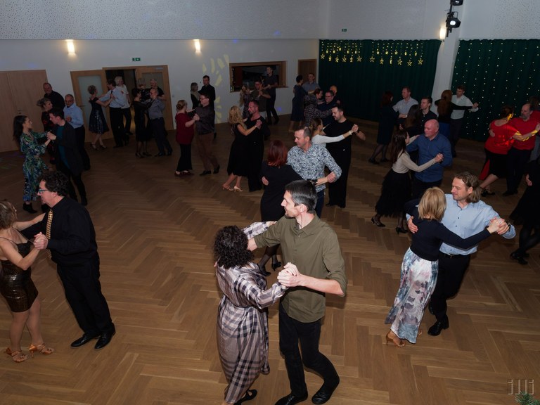 TANEČNÍ KAVÁRNA 17. BŘEZNA 2026 ZRUŠENA 